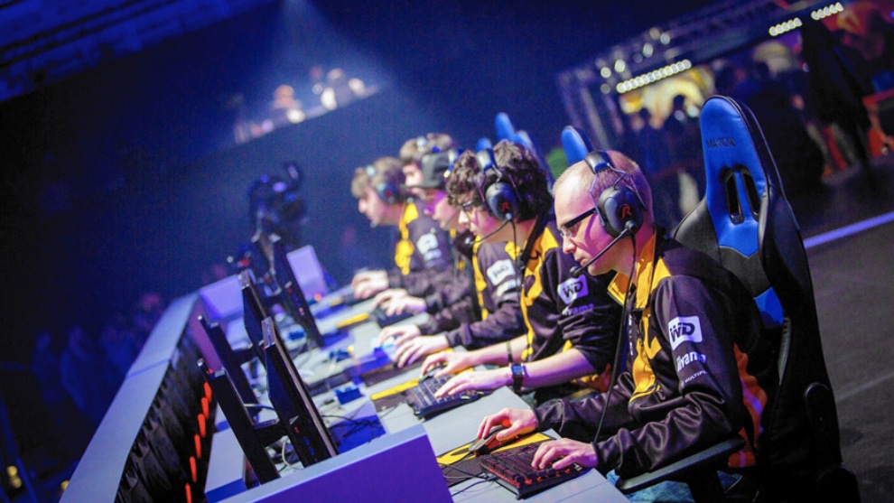 E-Sporcu Nasıl Olunur