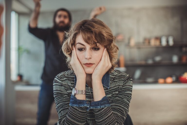 Toksik Ne Demek? Toksik İlişki Belirtileri Nelerdir?