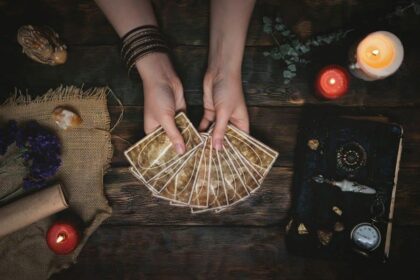 Tarot Falı Nedir? 5 Adımda Tarot Falı Nasıl Bakılır?